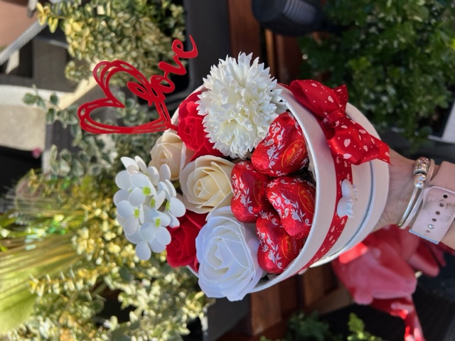Flower Box - Lindor Red / 14 cm výška
