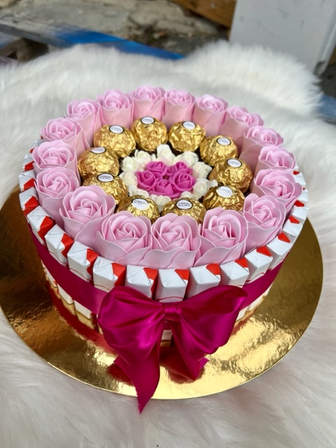 Dortík 01 - Pink Ferrero / 22cm