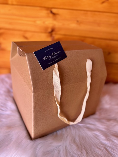 Krabice na dortík - silný, pevný karton