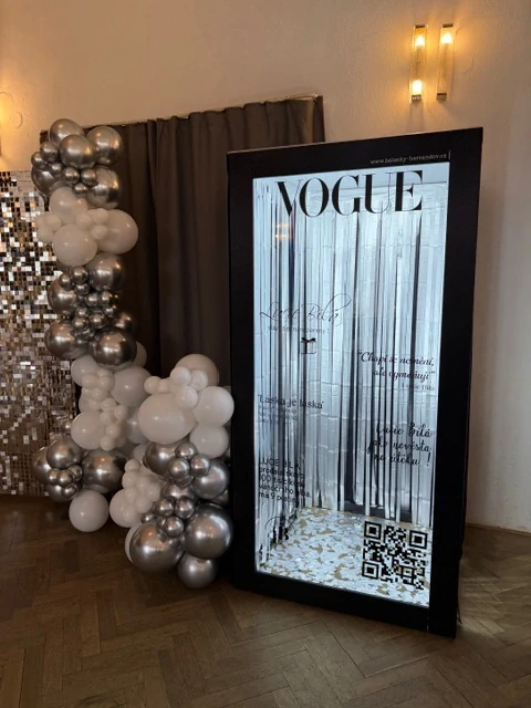 VOGUE FOTO BOX - pronájem