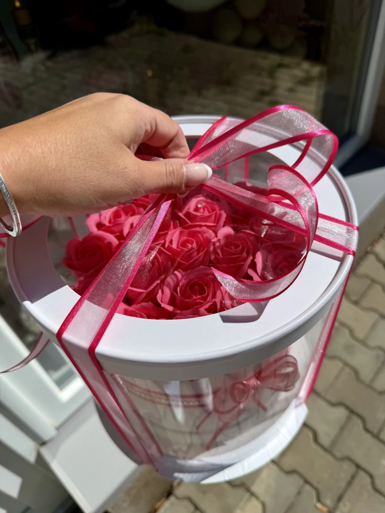 Flower box rose M + box