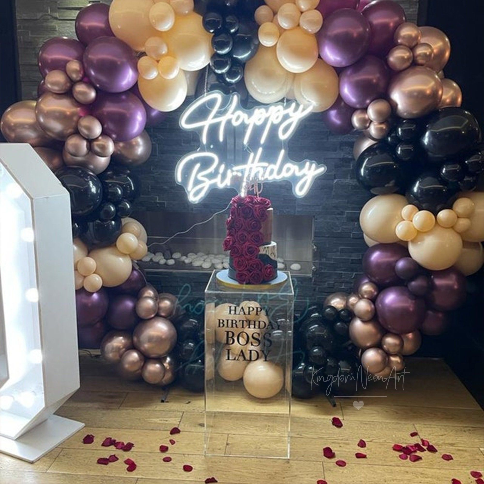 LED nápis Happy Birthday 43x35 cm