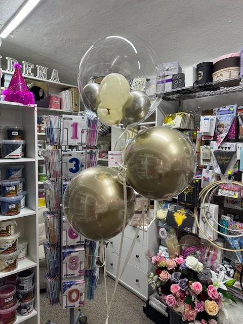 Bublina plněná barevným balónkem - cca 45 cm