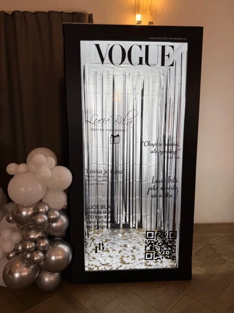 VOGUE FOTO BOX - pronájem