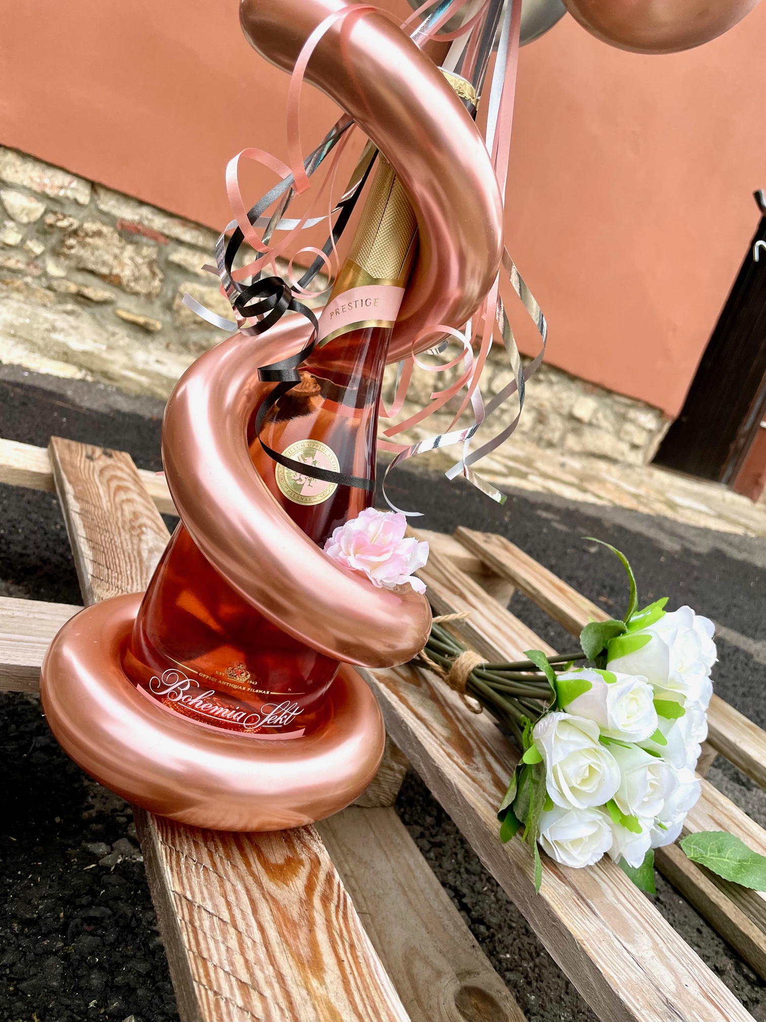 Balónková dekorace SEKT - C1