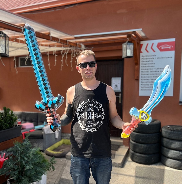 NAF 2. Velký meč modrý / minecraft