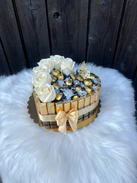 Dortík 19 - Gold & Black 