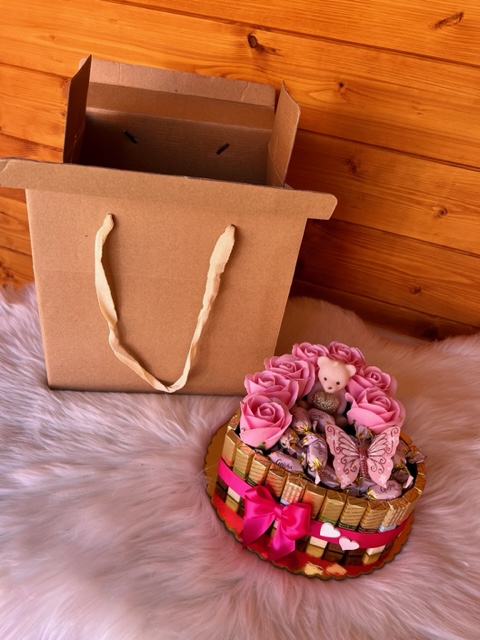 Krabice na dortík - silný, pevný karton