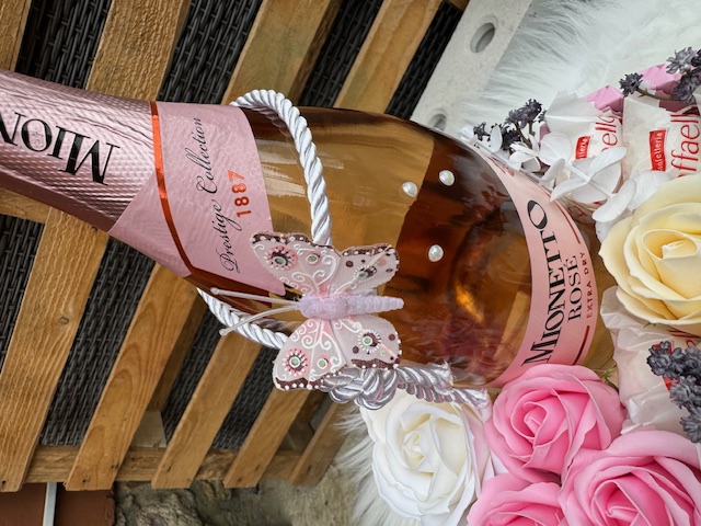 Dortík 40 - Big Pink Prosecco