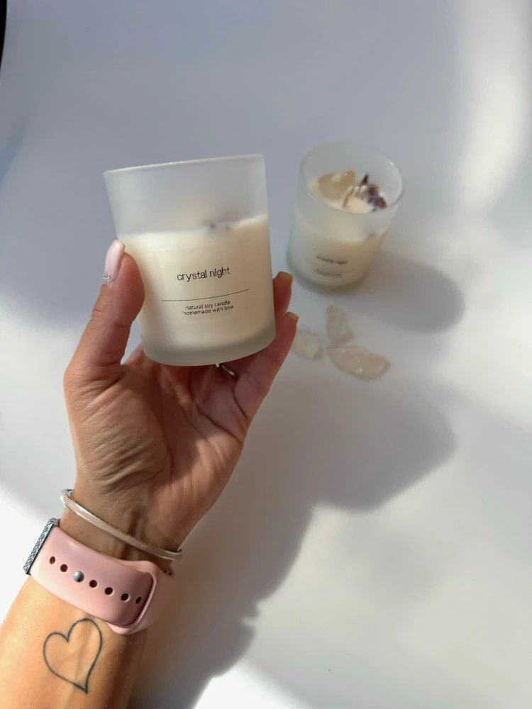 Sójová svíčka crystal night - vůně šeřík