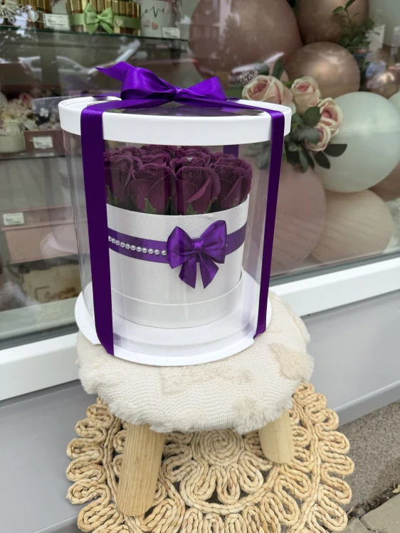 Flower box viola M + box