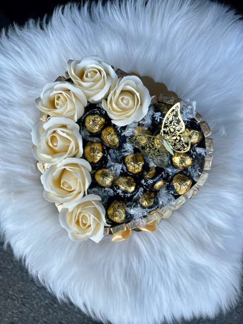 Dortík 19 - Gold & Black 